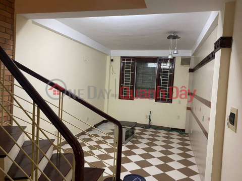 House for rent in car park on Thai Thinh Street, Dong Da, 60m - 5 floors - 7 bedrooms - 4 bathrooms, price 25 million _0