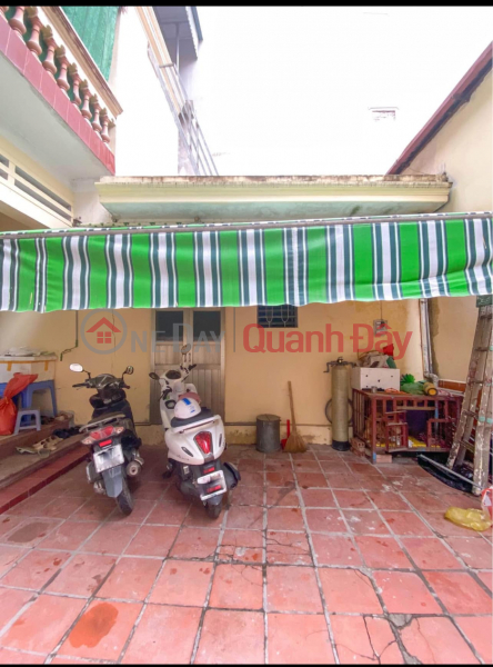 House for rent on Linh Nam Street, 2 floors, 100m2, 10 million Rental Listings