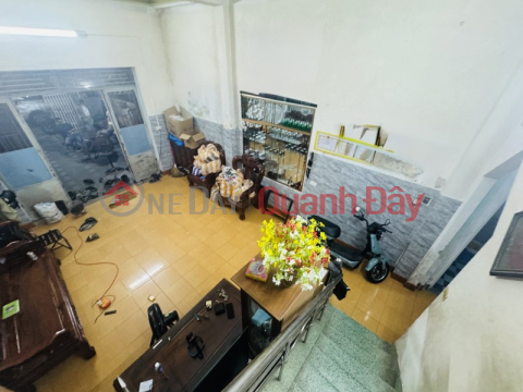 ► Corner plot in a 6m wide alley accessible by car, right next to Pham Cu Luong main road, 107m2, 6m frontage, includes a 2-story house. _0