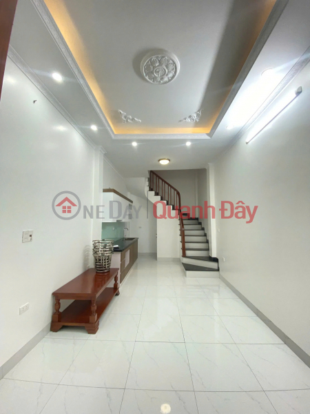 đ 5.5 Billion NEW HOUSE FOR SALE IN TRUNG KIEN BTL, 5 FLOORS, 36M2, CAR PARKING AT THE GATE, ONLY OVER 5 BILLION
