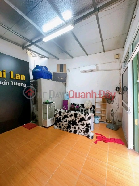 House for sale C4 Ta Quang Buu alley Dt: 22m Mt: 5.3m The house is located in the center of Bach Khoa area, 30m from Ta Quang Buu street Vietnam, Sales, đ 2.8 Billion