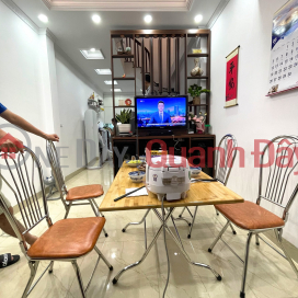 House for sale 58m2 Nghi Tam street, Tay Ho Car park 5 rooms Car phi 10m 6.7 Billion _0