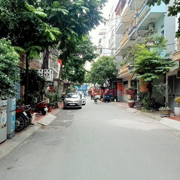 VAN QUAN HOUSE FOR SALE IN HA DONG - DIVIDED ON SIDEWALK FOR CARS TO AVOID BUSINESS - 5 FLOORS - ABOVE 14 BILLION Sales Listings