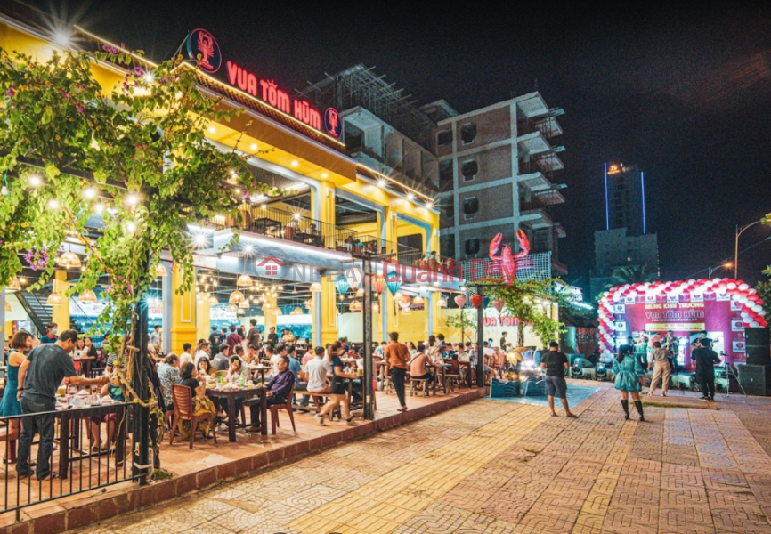 Milk Oysters and Lobster (Hàu Sữa & Tôm Hùm),Son Tra | (1)