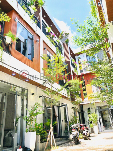 Property Search Vietnam | OneDay | Residential Sales Listings | Beautiful shimmering 3-storey house-Tran Cao Van-Thanh Khe-DN-Brand new interior-Only 4.1 billion-0901127005