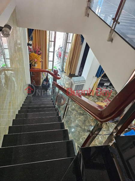 Selling a house designed in the style of a mini villa, right in the center of Binh Dinh ward | Vietnam Sales | đ 3 Billion
