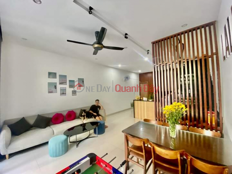 Beautiful 4-storey 6-bedroom house for rent on Hoai Thanh street - My An area near Tran Thi Ly Bridge Rental Listings