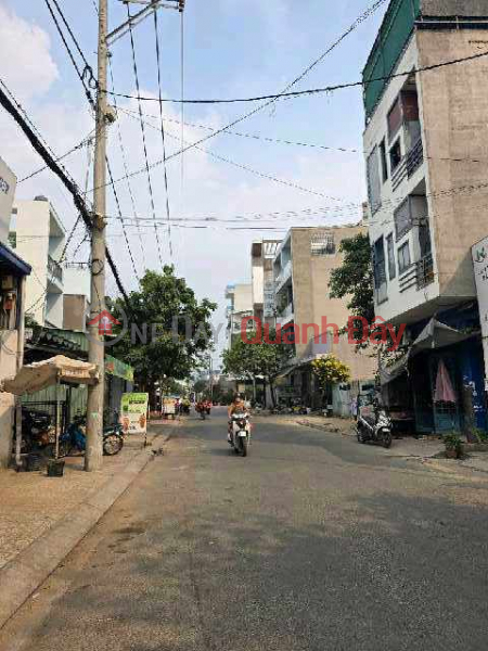Property Search Vietnam | OneDay | Nhà ở Niêm yết bán | Ngôi nhà 3 tầng nằm trong một con hẻm, chỉ có thể đến bằng ô tô.