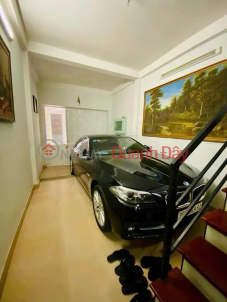 Property Search Vietnam | OneDay | Residential, Sales Listings | House for sale on Nguyen Chinh street, Tan Mai. Cars can park at the door and turn around. 45m2, price 10.8 billion.