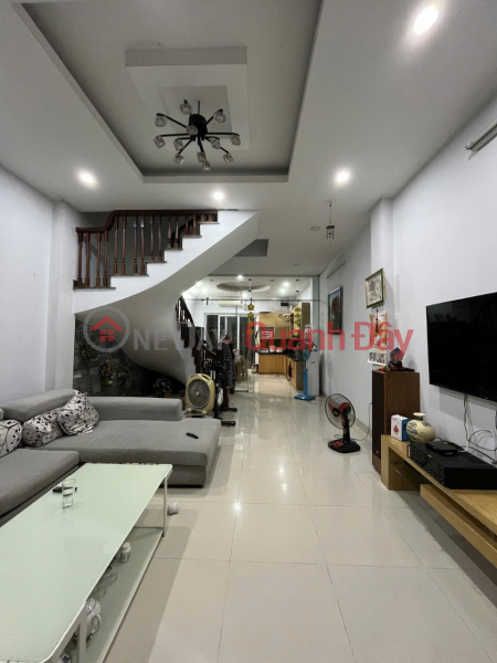 đ 19.8 Billion HOUSE FOR SALE IN KIM DONG, HOANG MAI, 63 SQUARE METERS, 4 FLOORS, FRONTAGE 4.5 METERS, PRICE 19.8 BILLION,