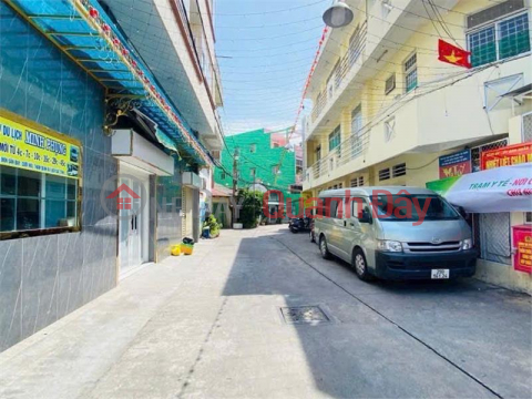 HOUSE FOR SALE NEAR HONG BANG, DISTRICT 11, 3 FLOORS, 61 SQUARE METERS, CAR ALLEY, ONLY 8 BILLION _0