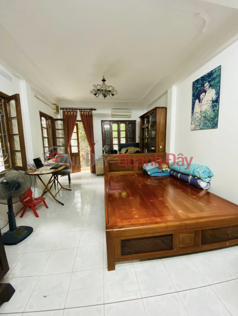 2.1 billion Thanh Xuan TT House Bac Khuat Duy Tien 80m3 3 bedrooms with parking at the door _0