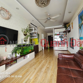 Owner selling a 2-bedroom apartment on a middle floor at a good price in Greenstars - Thanh Pho Giao Luu - Pham Van Dong. Price: 6.3 billion VND. _0