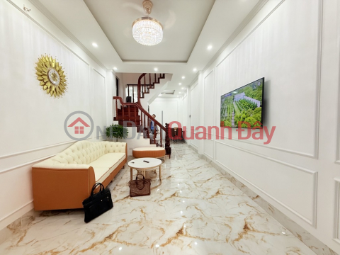 Bán nhà Hoàng Hoa Thám, Ba Đình, ngõ thông gần phố, 2 thoáng 36m2, 5 tầng, chỉ 8.9 tỷ _0
