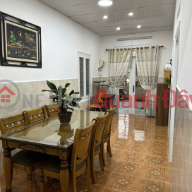 HOUSE FOR SALE IN LE HONG PHONG WARD 4, DA LAT - 2 BEDROOMS, PRIVATE LAND RIGHTS REGISTRATION, CENTER - PRICE 3 BILLION _0