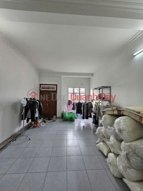 Nhà 3 tầng mặt đường Nguyễn Văn Linh gần AEON, 90m, Giá 7.5 tỉ _0