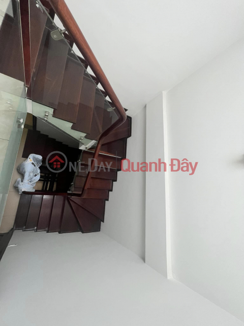 FOR SALE FAMILY HOUSE IN THE SUBJECT STREET LOCAL LOT 57M 5T QUICK 13 BILLION _0