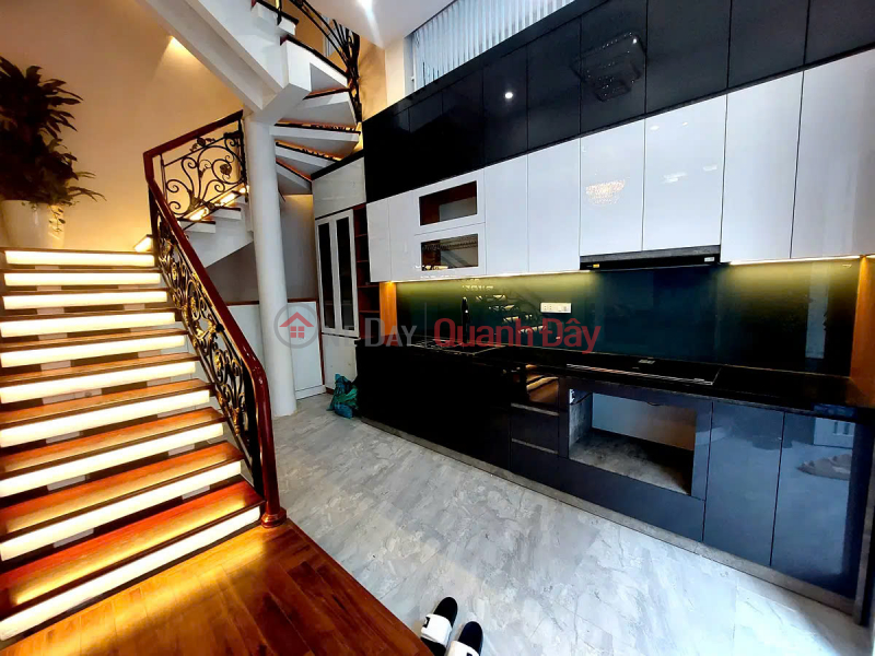 Property Search Vietnam | OneDay | Nhà ở | Niêm yết bán NHÀ ĐẸP 4 TẦNG PHỐ HỒNG TIẾN 59M2 X 10.9 TỶ. FULL NỘI THẤT,LÔ GÓC, NGÕ RỘNG.LONG BIÊN.