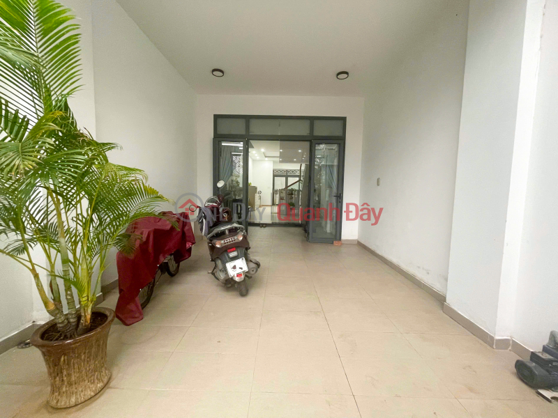 Beautiful townhouse for rent suitable for office and living in An Phu District 2 Rental Listings