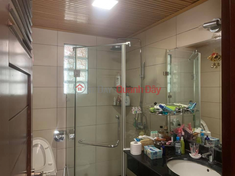 Bán nhà 122m2 phố Nghi Tàm, Tây Hồ Gara Ô tô tránh Kinh doanh đa dạng 11.4 Tỷ Việt Nam Bán, đ 11,4 tỷ