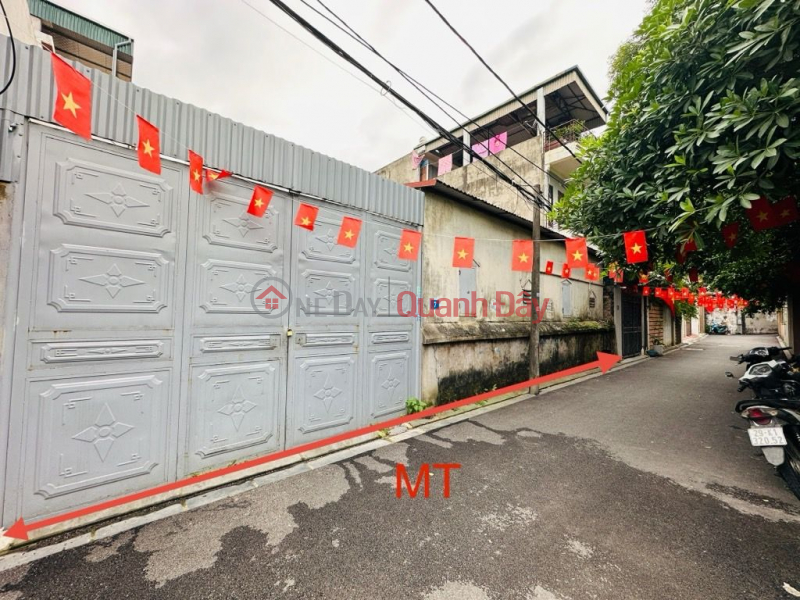 Bán nhà C4 Ngọc Thuỵ 200m x 15m vuông đẹp, ngõ oto tải, giá rẻ nhất khu vực. Niêm yết bán
