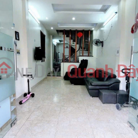House for rent in lane 553 Giai Phong, 4 floors x 45m2, 5 bedrooms, 15 million for office, online business _0