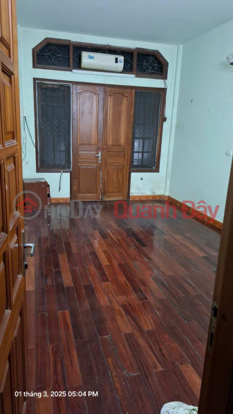 Property Search Vietnam | OneDay | Residential | Rental Listings House for rent 3.5 floors, lane 553 Giai Phong, 3 bedrooms, 7 million - family, online business