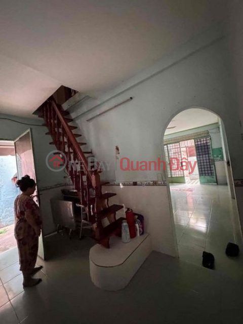 Whole house for rent, 1 house away from the street frontage _0
