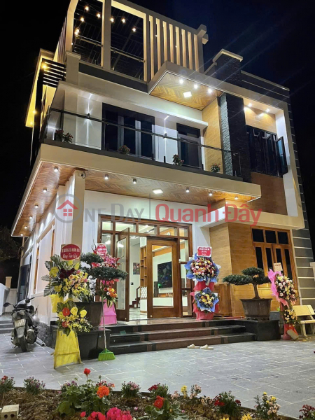 Prime location, corner lot with 3 open sides, frontage of Miss, Hanoi Old Quarter, wide and airy sidewalk, bustling business, Sales Listings