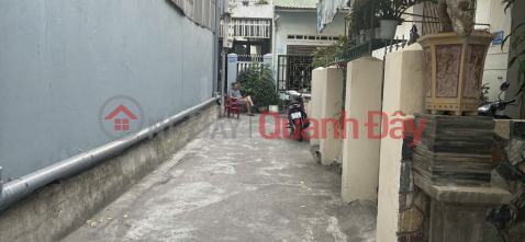 HOUSE FOR SALE - SINGLE-STORY HOUSE IN A WIDE ALLEY OFF TAY SON STREET - QUY NHON. - CODE: _0