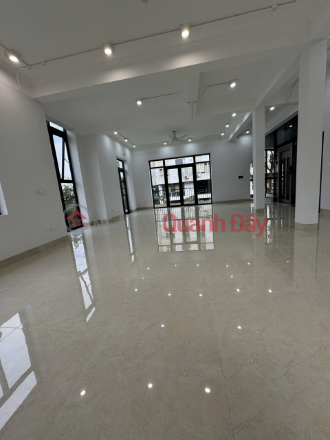 Bán tòa văn phòng mặt phố Trường Chinh, 80m2, 8 tầng, giá 40 tỷ, mới đẹp, kinh doanh đỉnh _0