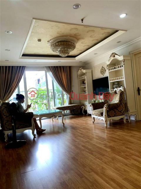 The most beautiful luxury apartment No4 Udic in Hoang Dao Thuy area, only 50 million \/ m2, beautiful furniture, stay _0