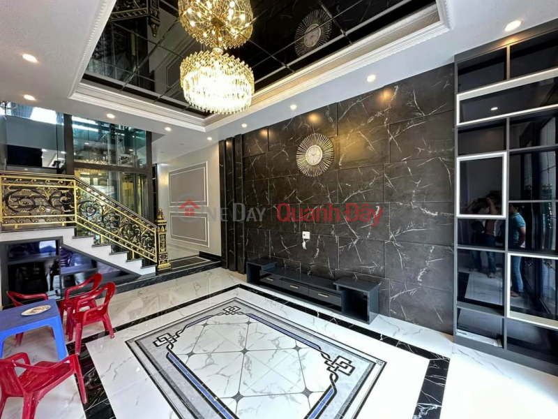 Selling a 5-storey house with an independent 64M elevator, priced at 9.2 million on Le Hong Phong street, Hai An Sales Listings
