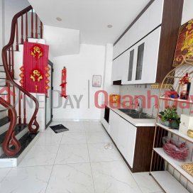 OWNER SELLING 3-STORY HOUSE WITH ROOFTOP IN TRAU QUY - GIA LAM, PRICE ONLY 4.8 BILLION VND, CONTACT 0985865658 _0