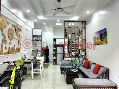 RARE! HOUSE ON HONG TIEN ALLEY, FOUR-WARD CONNECTION - 34 square meter - 3BR - ABOVE 8 BILLION _0