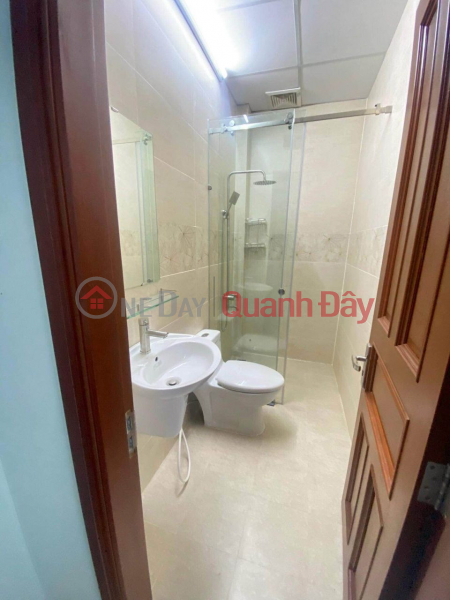 Property Search Vietnam | OneDay | Residential | Sales Listings House Cars enter the house, people have high intellectual level, all rich people, convenient for trading and buying, cars are parked day and night.