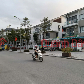 Quick sale of a villa in An Vuong, Duong Noi, 190 m², 4 floors, elevator, includes interior furnishings and sidewalk access, price 39 billion VND. _0