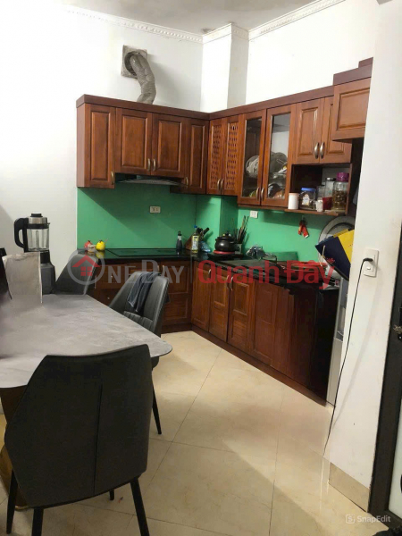 Cho thuê nhà nguyên căn Lương Khánh Thiện, 5 tầng, 35m2, 5 ngủ, 11 Triệu Niêm yết cho thuê