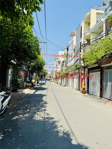 đ 9,3 tỷ, **Bán nhà HXH Hoàng Hoa Thám, phường 12, Tân Bình (4,5*15) góc 2MT