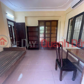 Cho thuê căn hộ Tập thể tầng 5 ngõ 805 Giải Phóng 120m2, 3 ngủ, 9 Triệu Full đồ _0