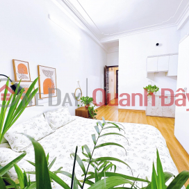 Owner needs to buy a bigger house so selling house in Kim Giang 32m2, only 2.9 billion 99% beautiful house _0