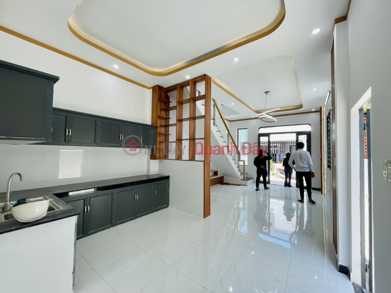 Folding house right in the center of the market 5.5m X 20m with separate residential book Vietnam | Sales đ 490 Million
