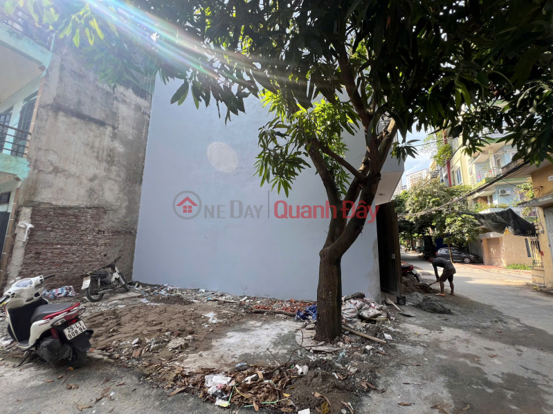 Need to sell corner lot, 2 open sides, 36m wide, Ngo Quyen street, expanding to the back, 7-seat car can enter the house. Top business, Vietnam Sales đ 8 Billion