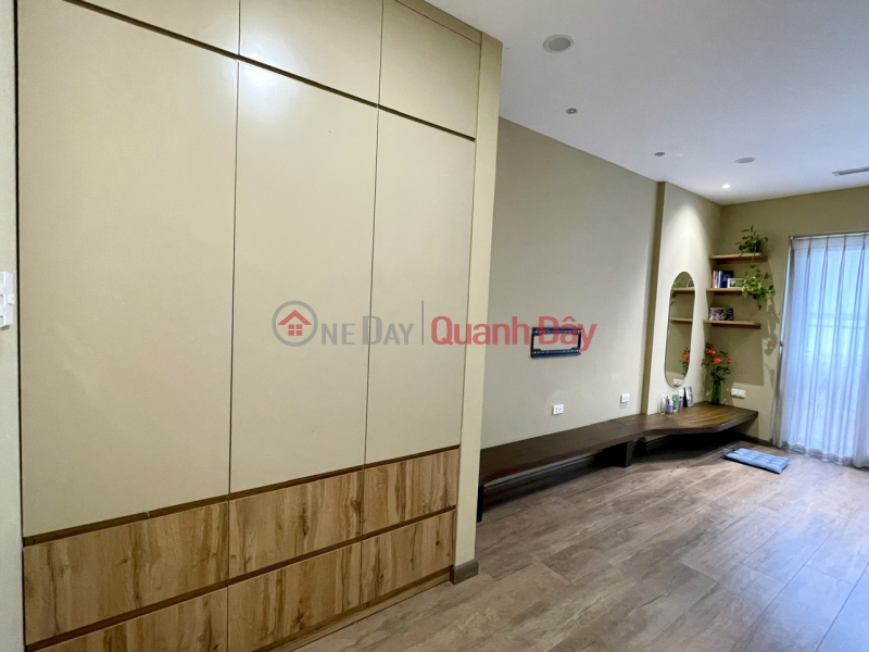 , Please Select | Residential, Sales Listings | đ 7.9 Billion