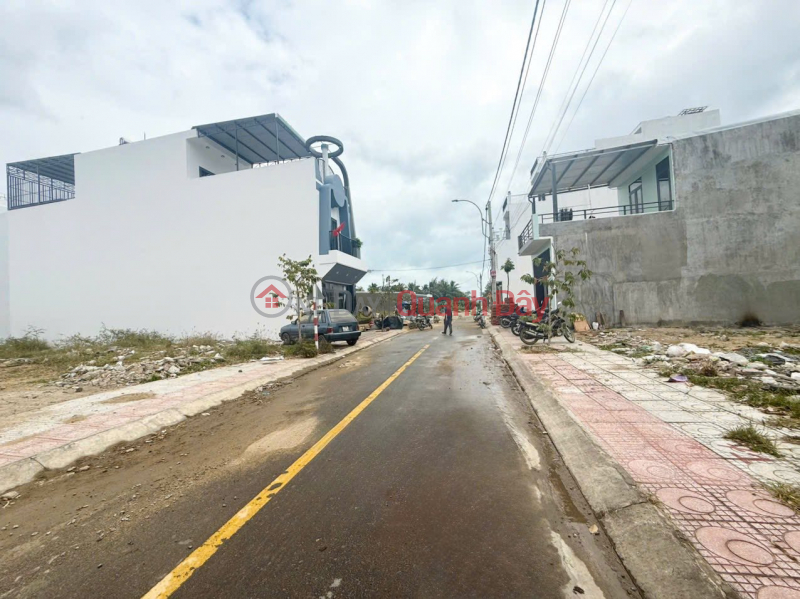  | Please Select Residential Sales Listings đ 4.7 Billion