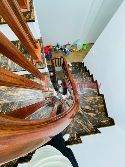 HOUSE FOR SALE IN THANH XUAN, NEAR CAR ACCESS, AREA 45M2, 4 FLOORS, 2 AIRY, NEAR SCHOOL, MARKET, OVER 12 BILLION _0