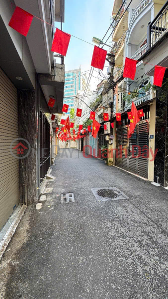 NEW HOUSE WITH CAR PARKING AT THE DOOR Nguyen Son 50m2 X 5 Floors 16.5 billion Long Bien. Sales Listings