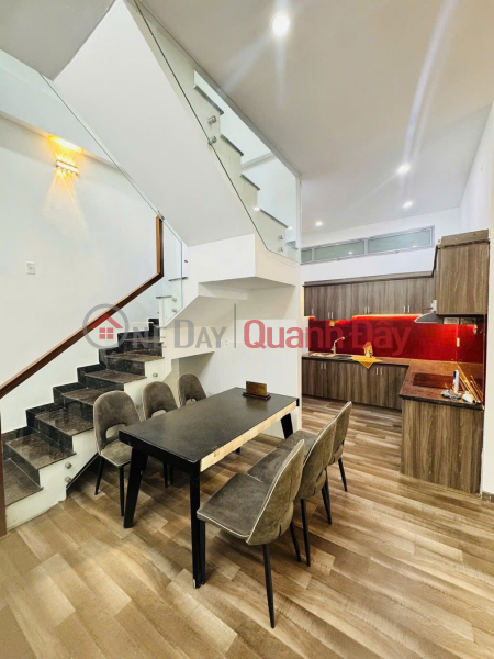 BEAUTIFUL HOUSE - GREAT PRICE - OWNER SELLING QUICKLY - PRIME LOCATION FOR BUSINESS in Thanh Khe District, Da Nang, Vietnam, Sales đ 5.3 Billion