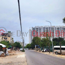 Land in Tan Thuy Phuc Dong, alley for 7-seat cars, close to the street, densely populated area, 70m frontage: 5m, 11.3 billion _0