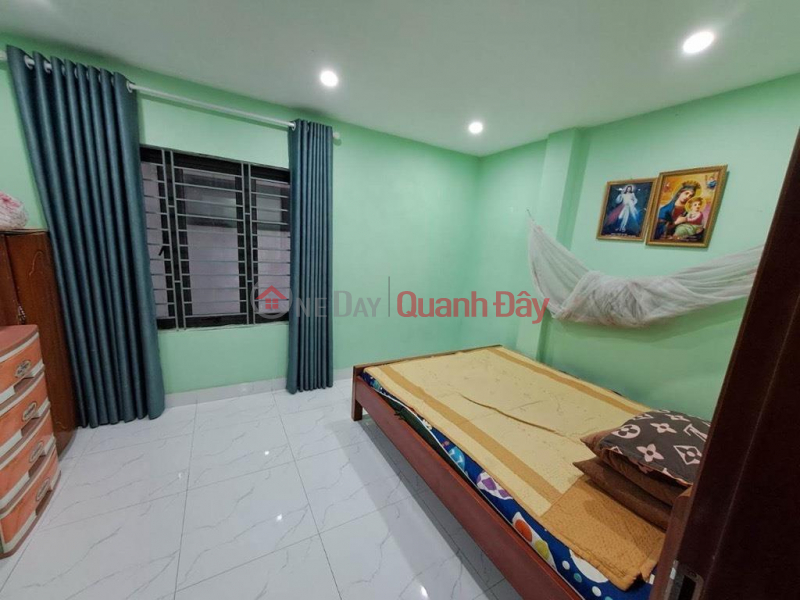 đ 3,5 tỷ CÁCH ĐƯỜNG CHÍNH, BÃI GỬI XE 3 BƯỚC CHÂN - NHÀ ĐẸP TẶNG FULL NỘI THẤT 
TRUNG TÂM THANH TRÌ